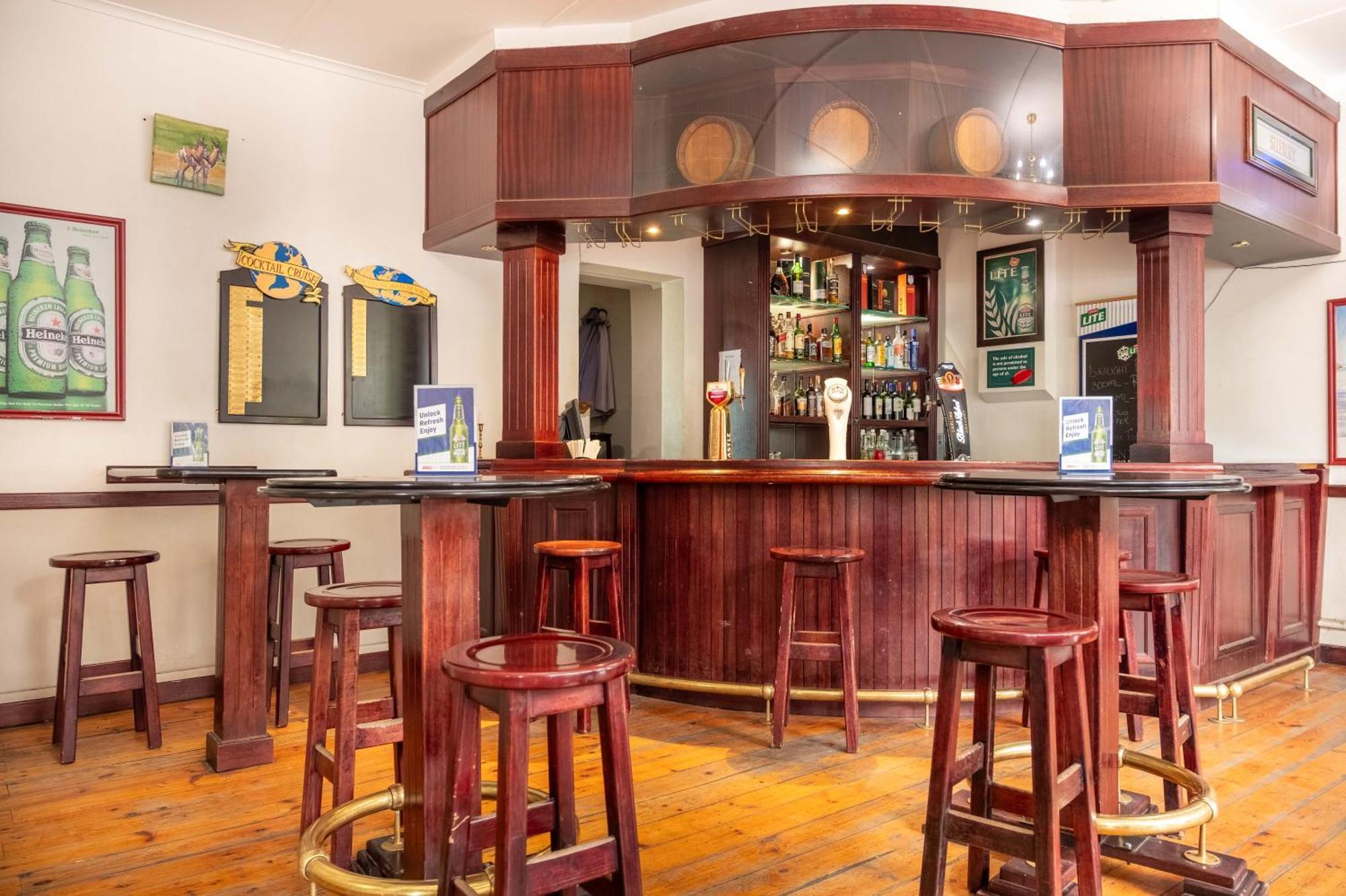 Karoo Country Inn Middelburg  Екстер'єр фото