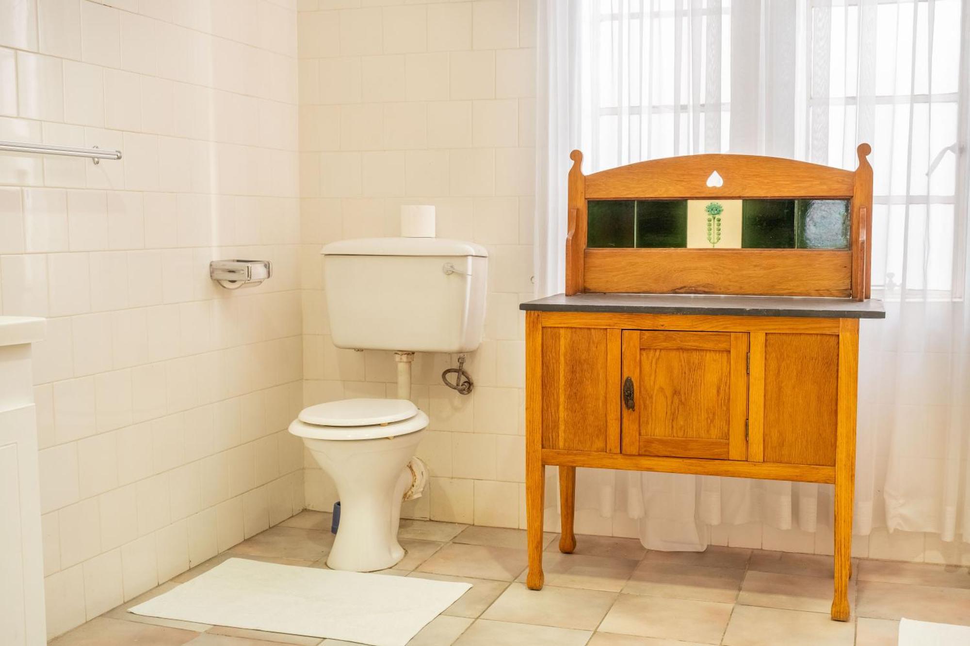 Karoo Country Inn Middelburg  Екстер'єр фото