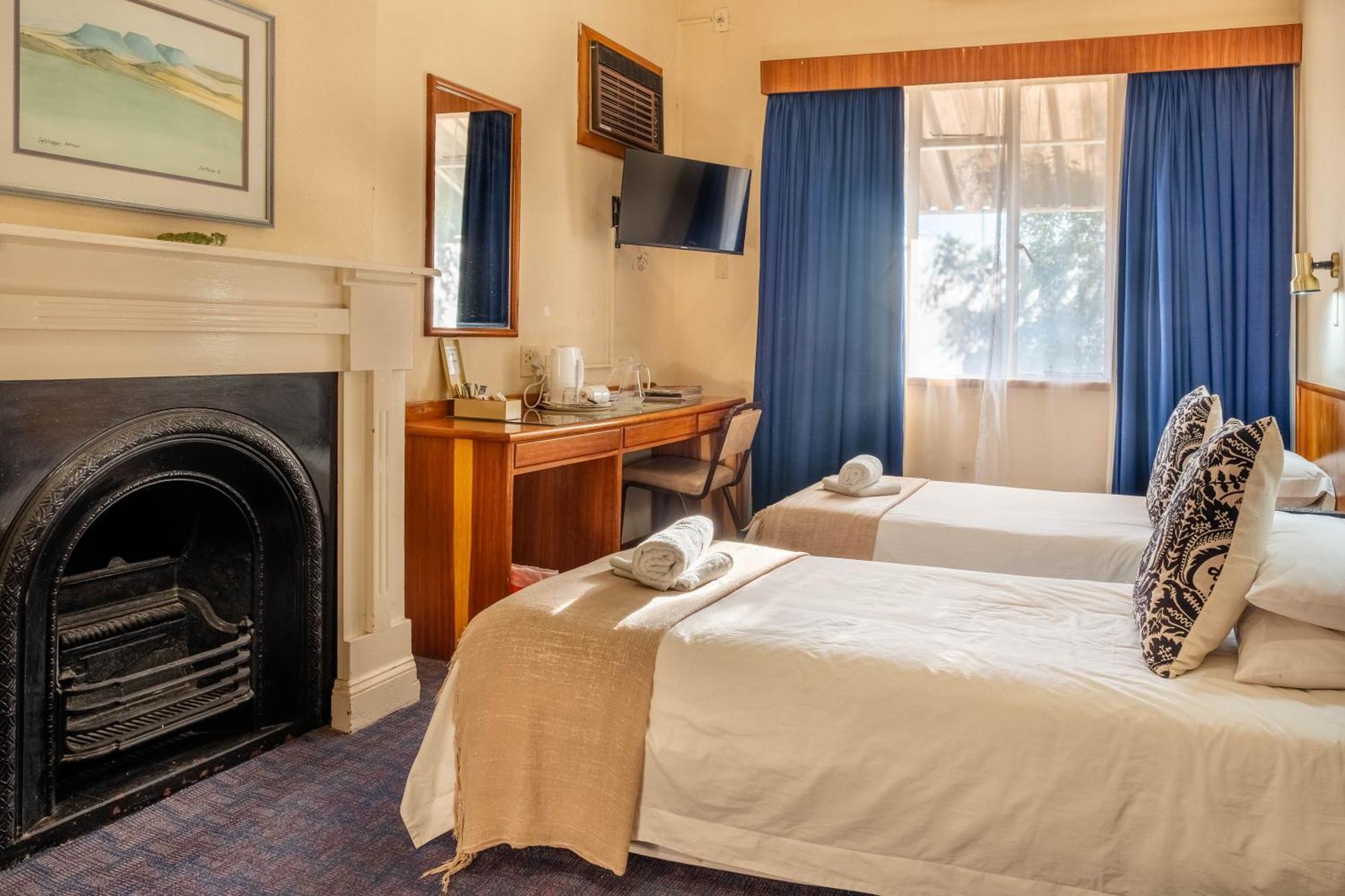 Karoo Country Inn Middelburg  Екстер'єр фото