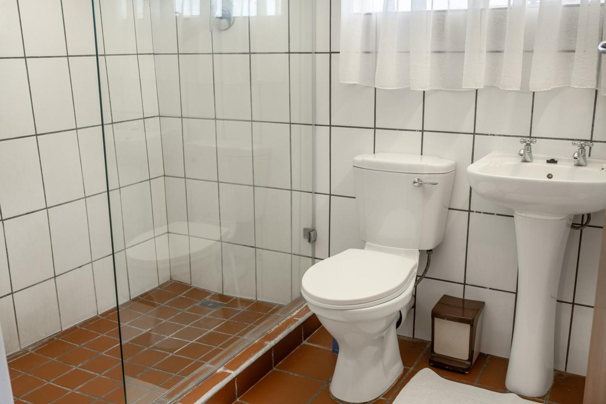 Karoo Country Inn Middelburg  Екстер'єр фото