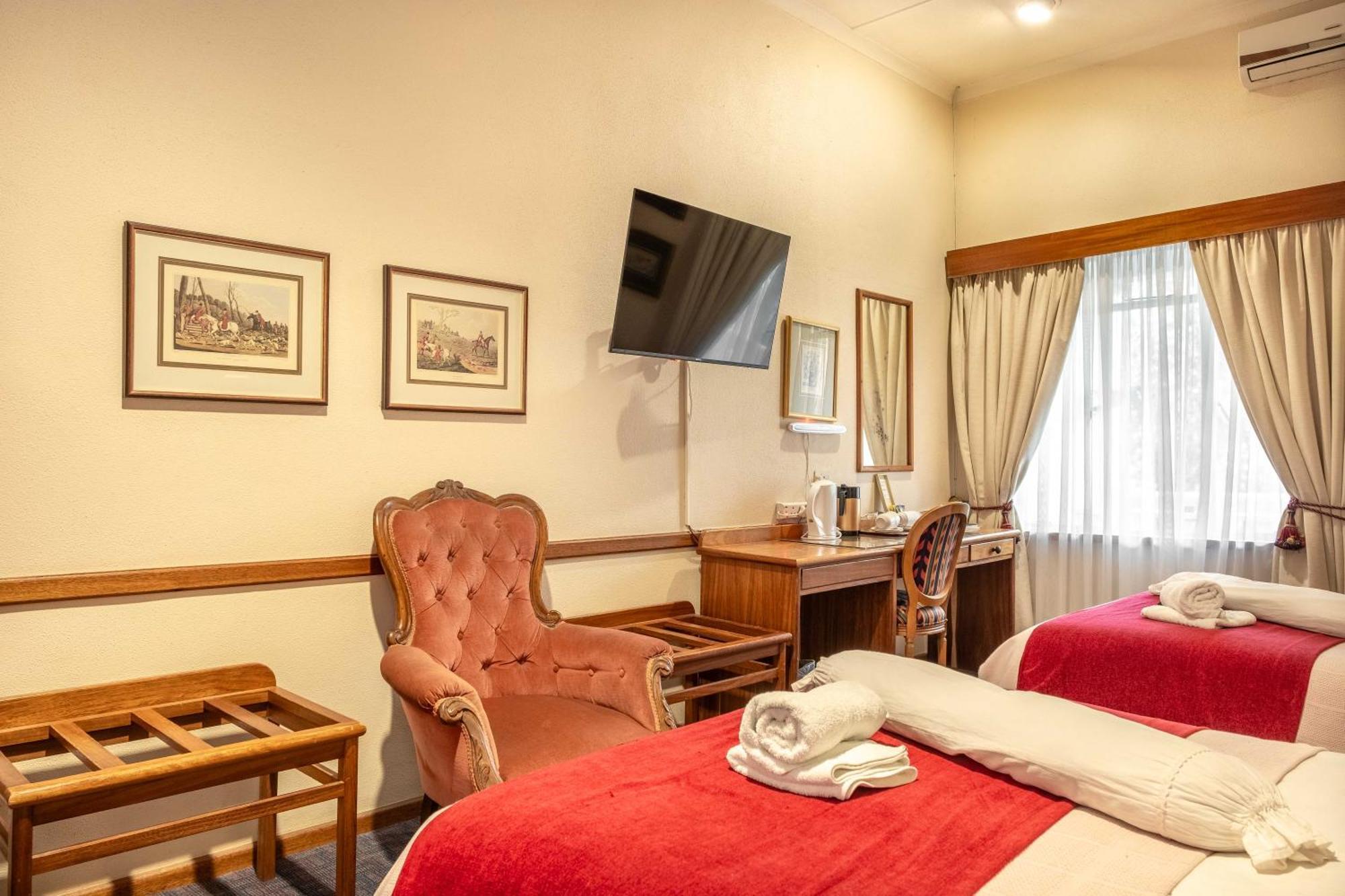 Karoo Country Inn Middelburg  Екстер'єр фото